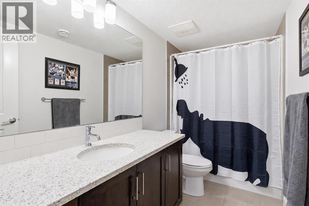 1323 Bayside Drive SW, Airdrie, Alberta  T4B 3W8 - Photo 28 - A2353469
