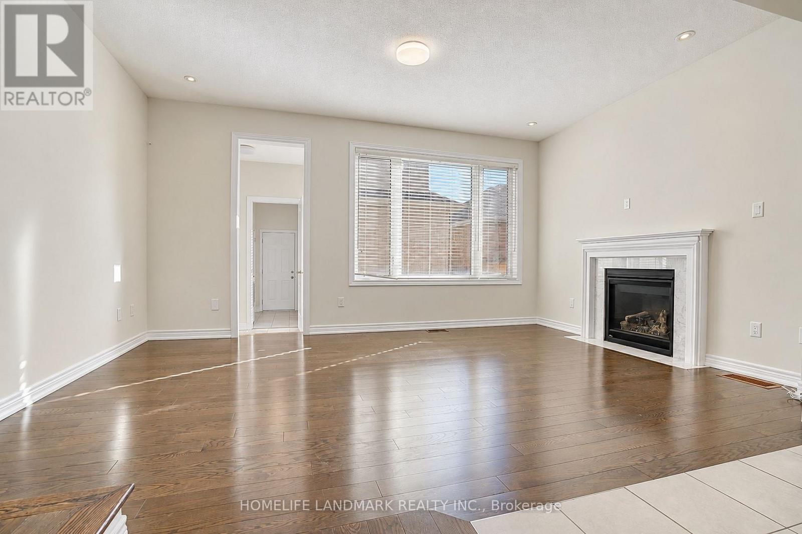 27 Applegate Drive, East Gwillimbury, Ontario  L9N 0R2 - Photo 13 - N14100660