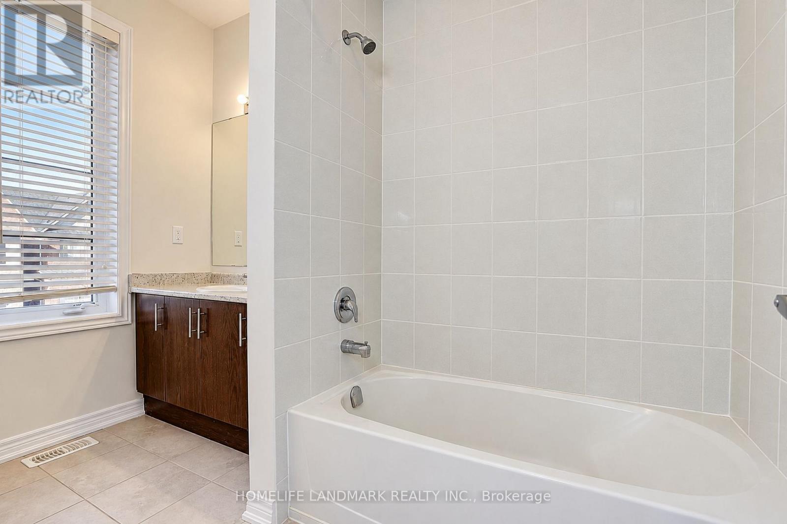 27 Applegate Drive, East Gwillimbury, Ontario  L9N 0R2 - Photo 44 - N14100660
