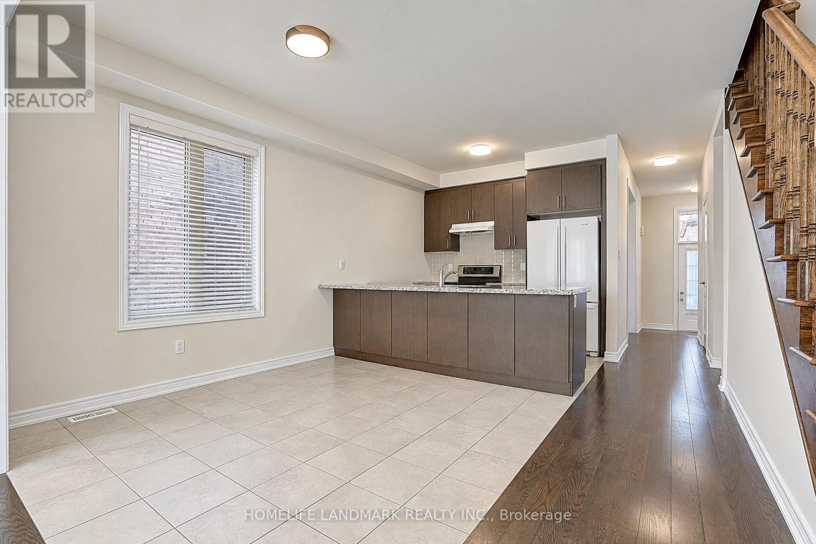 27 Applegate Drive, East Gwillimbury, Ontario  L9N 0R2 - Photo 9 - N14100660