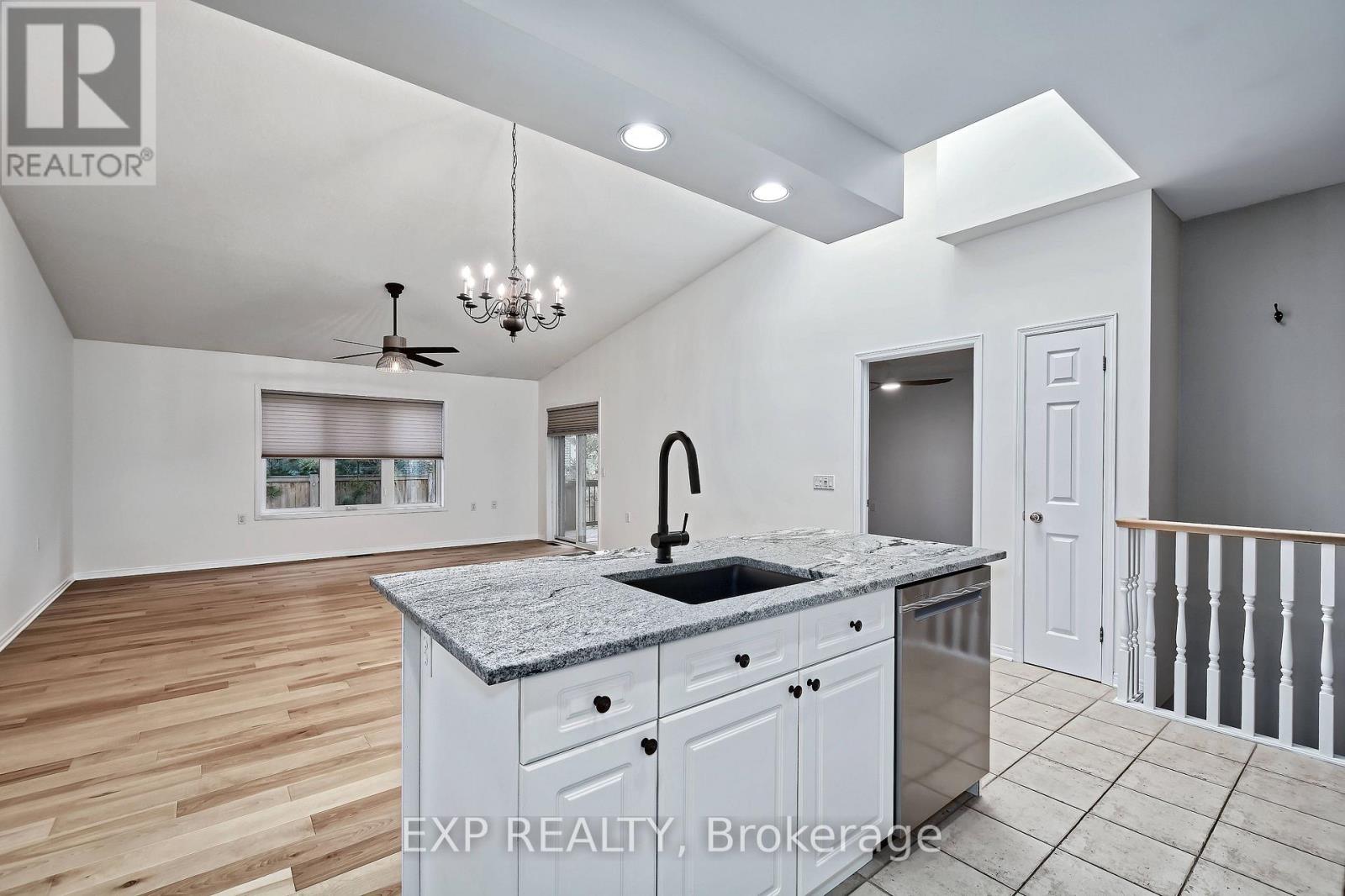 17 - 1337 Commissioners Rd Road W, London South, Ontario  N6K 4V2 - Photo 14 - X14100722