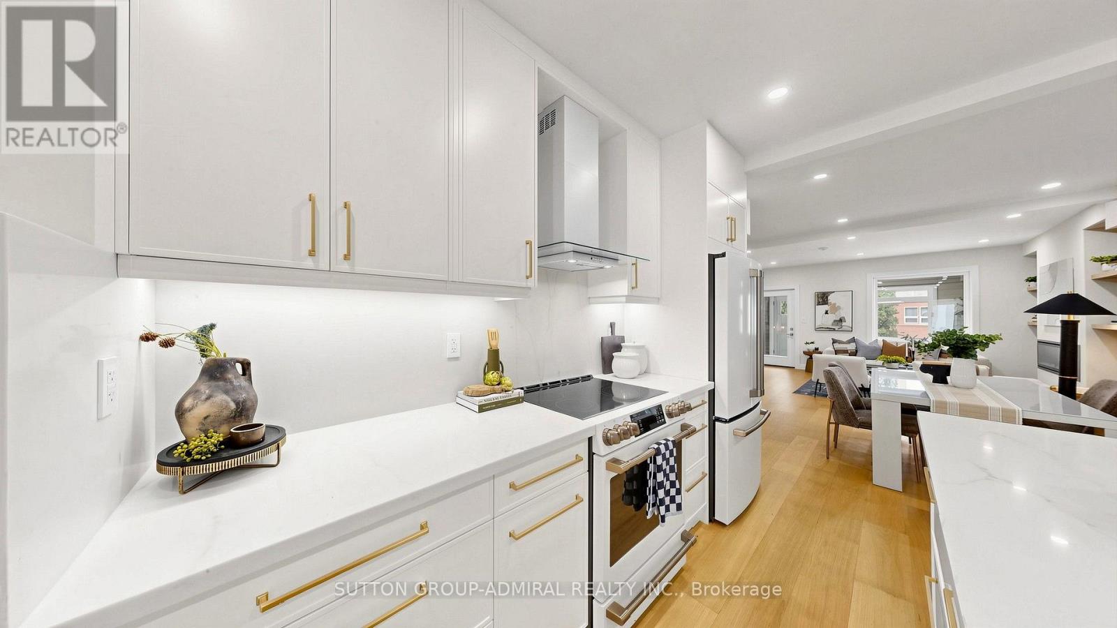 109 Fermanagh Avenue, Toronto, Ontario  M6R 1M1 - Photo 14 - W14100710