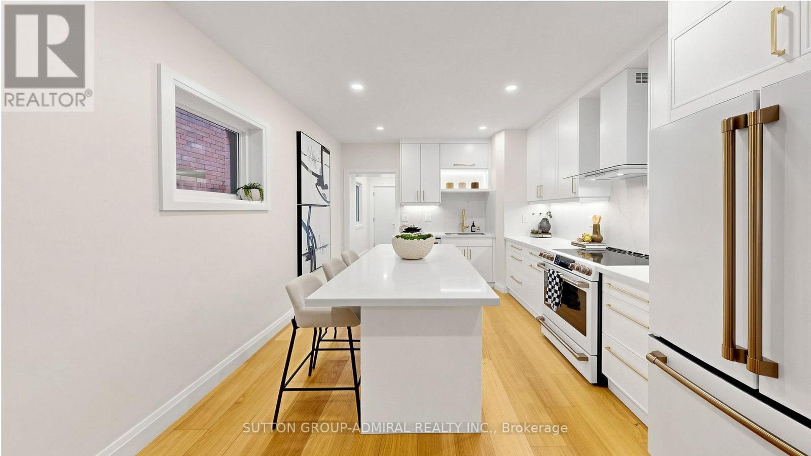 109 Fermanagh Avenue, Toronto, Ontario  M6R 1M1 - Photo 9 - W14100710