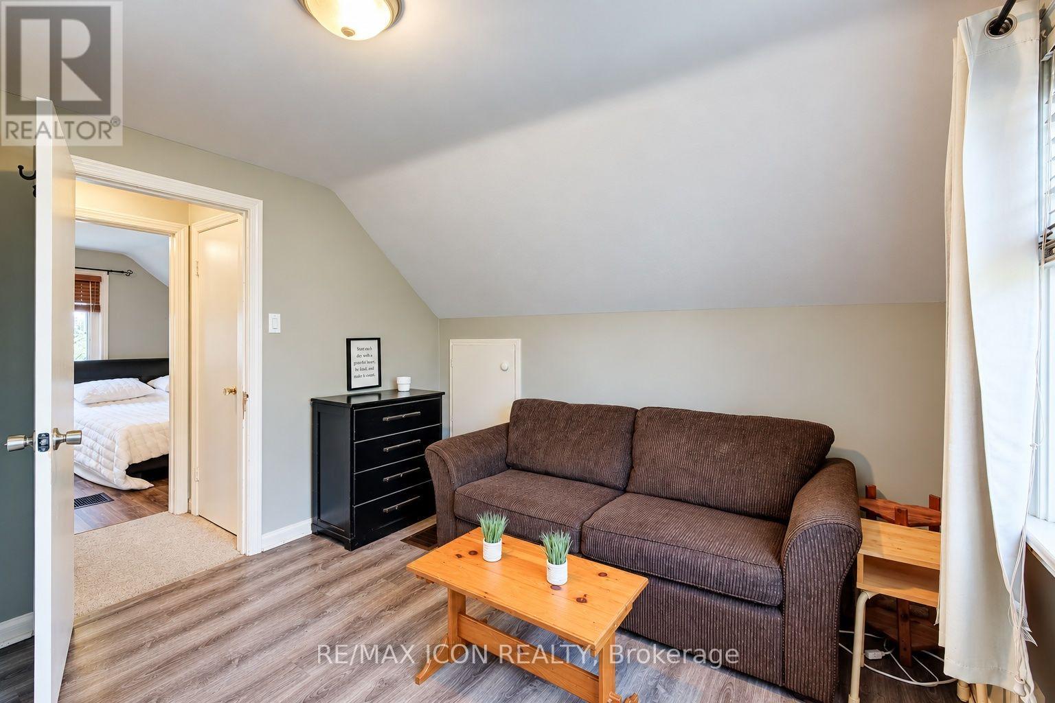 35 Pleasant Avenue, Waterloo, Ontario  N2M 4A3 - Photo 24 - X14100724