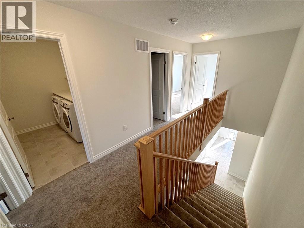 8 Elite Crescent, Caledonia, Ontario  N3W 0L1 - Photo 10 - 40872947
