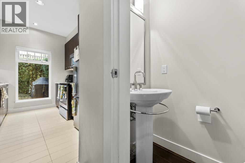 18 7198 Barnet Road, Burnaby, British Columbia  V5A 1C9 - Photo 10 - R3176748