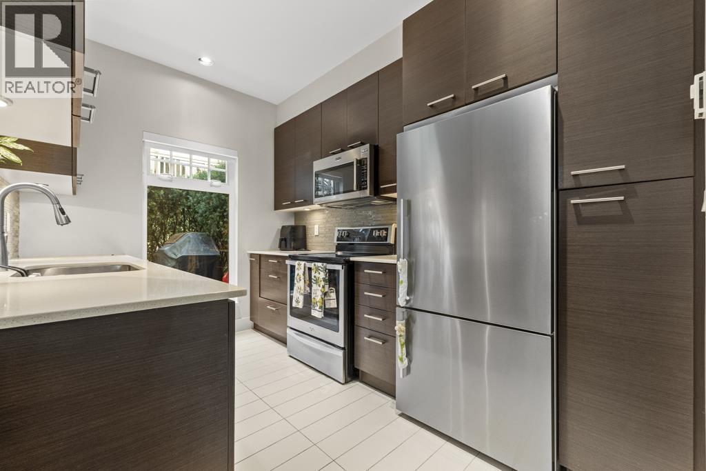 18 7198 Barnet Road, Burnaby, British Columbia  V5A 1C9 - Photo 7 - R3176748
