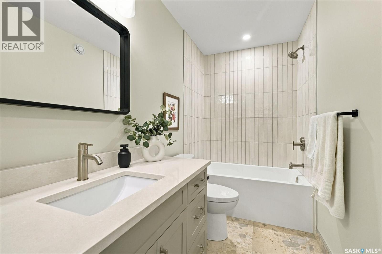 451 Asokan Rise, Saskatoon, Saskatchewan  S7V 1Z4 - Photo 27 - SK051036