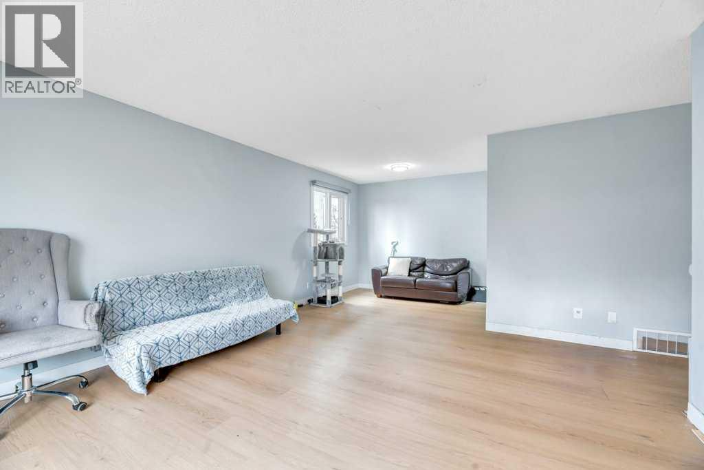 3427 56 Street NE, Calgary, Alberta  T1Y 3N8 - Photo 8 - A2352251