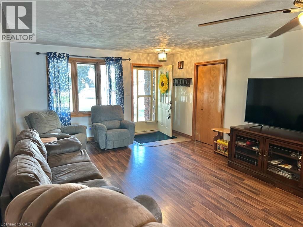 38 Mann Avenue, Simcoe, Ontario  N3Y 5J2 - Photo 3 - 40866802