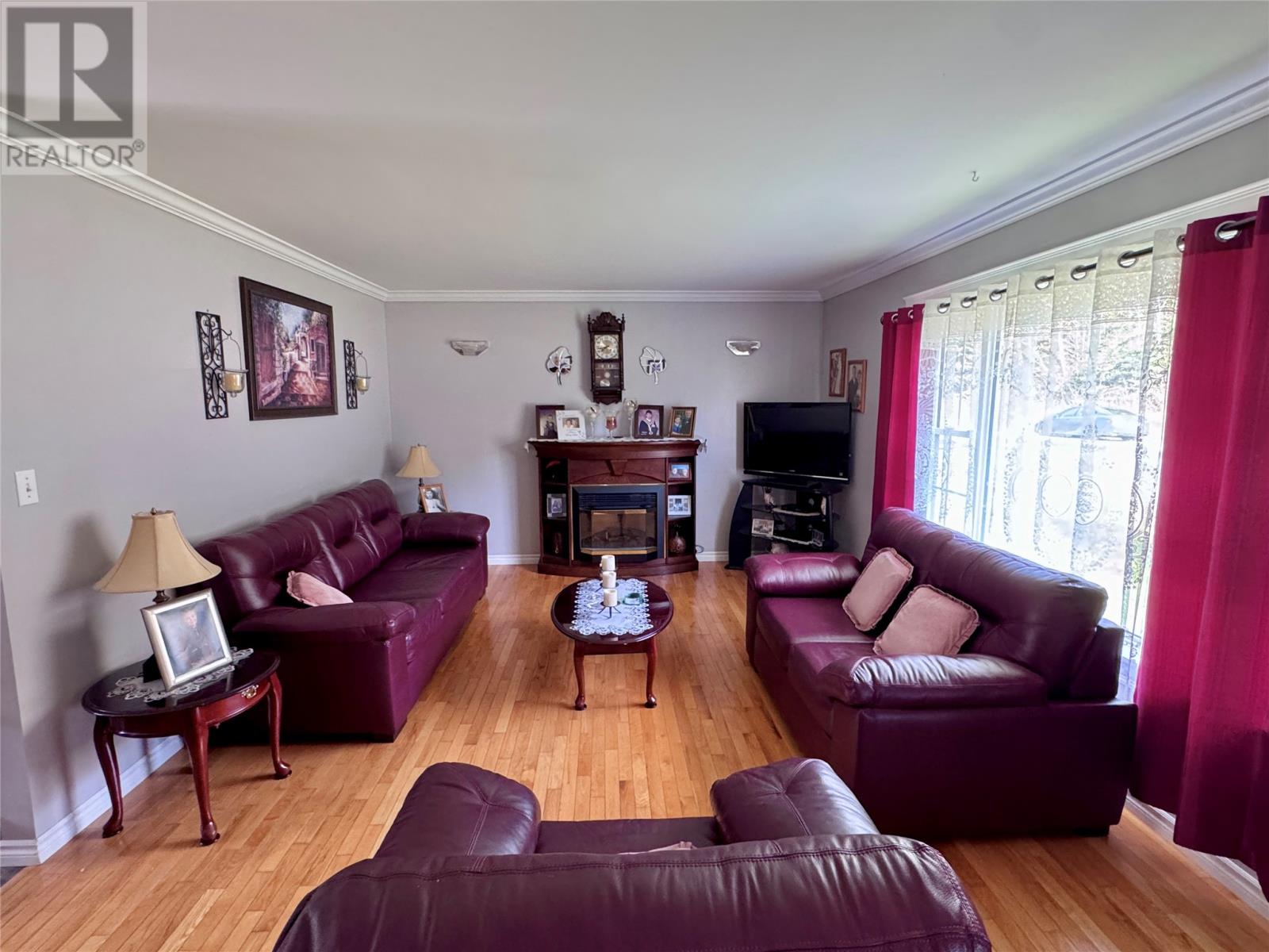 16 Elms Place, Hampden — photo 9