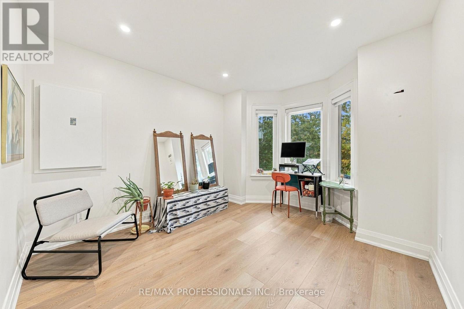 2nd Flr - 134 Argyle Street, Toronto, Ontario  M6J 1N9 - Photo 10 - C14100794