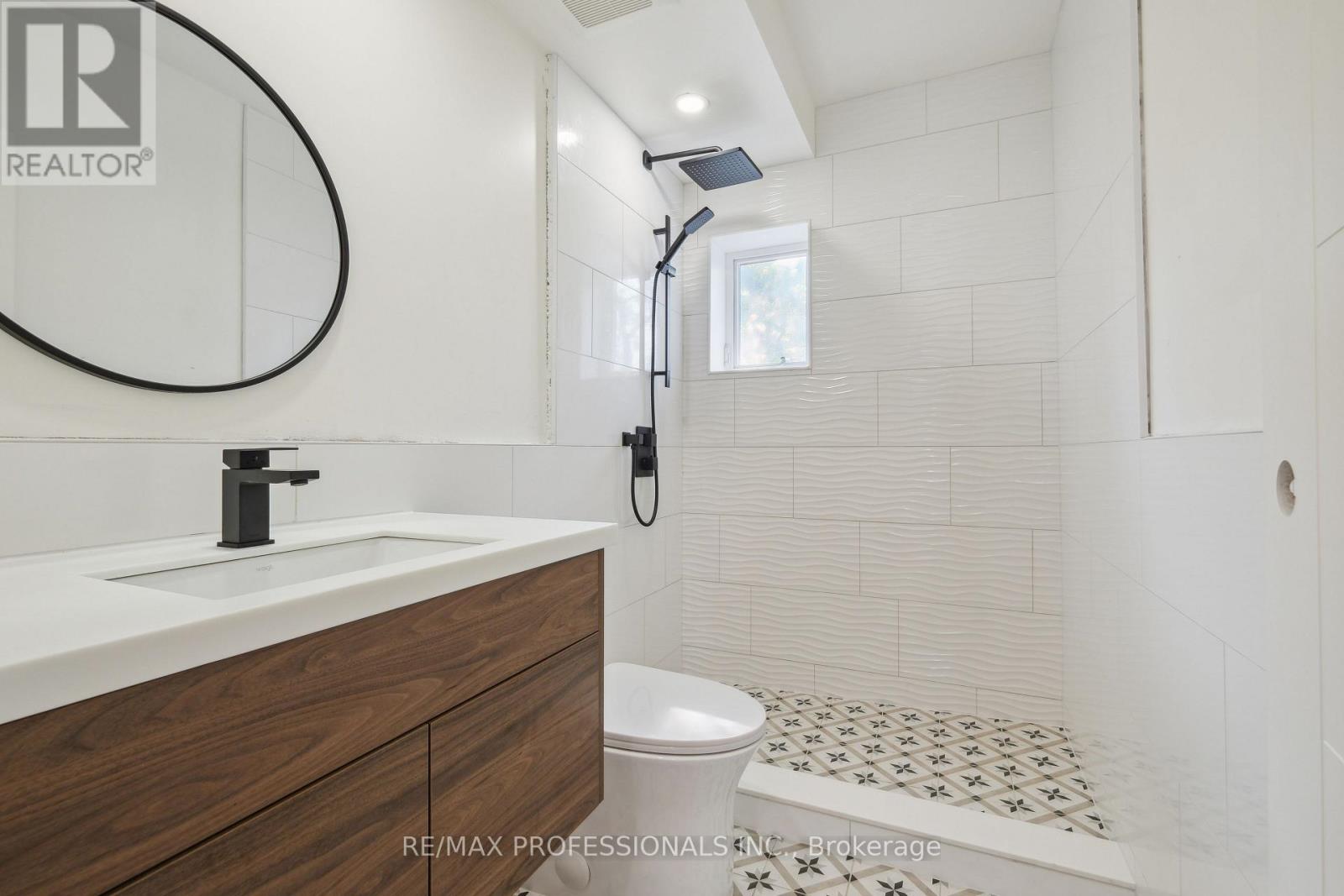 2nd Flr - 134 Argyle Street, Toronto, Ontario  M6J 1N9 - Photo 16 - C14100794