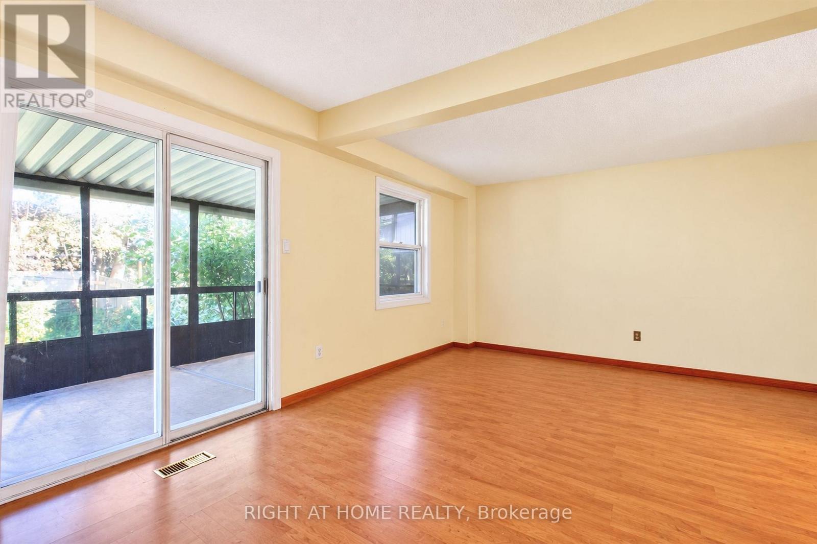 68 Trott Square, Toronto, Ontario M1B 1V8 - Photo 4 - E14100776