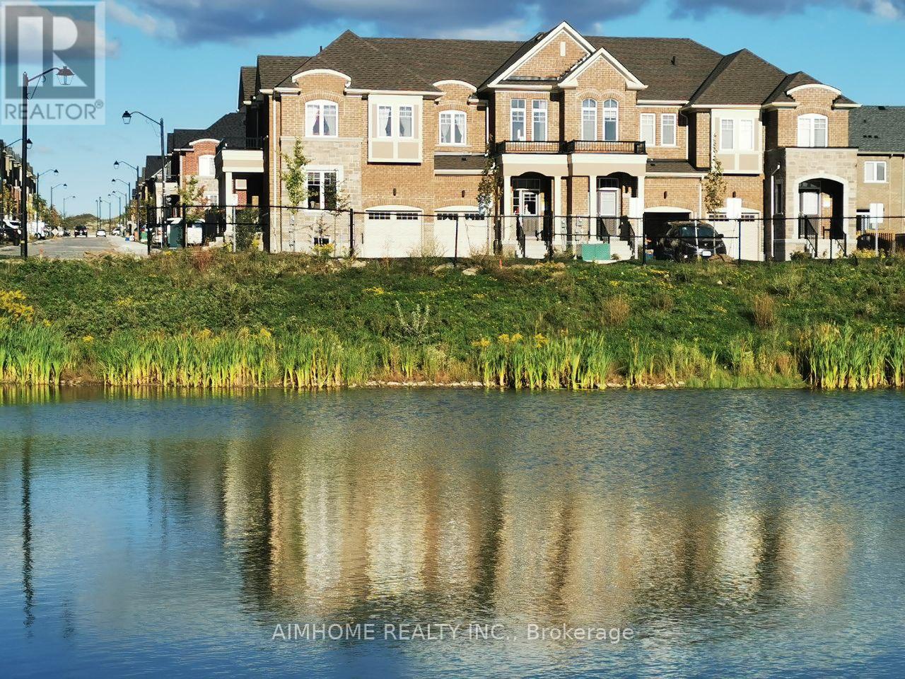 164 HARDING PARK STREET, Newmarket, Ontario