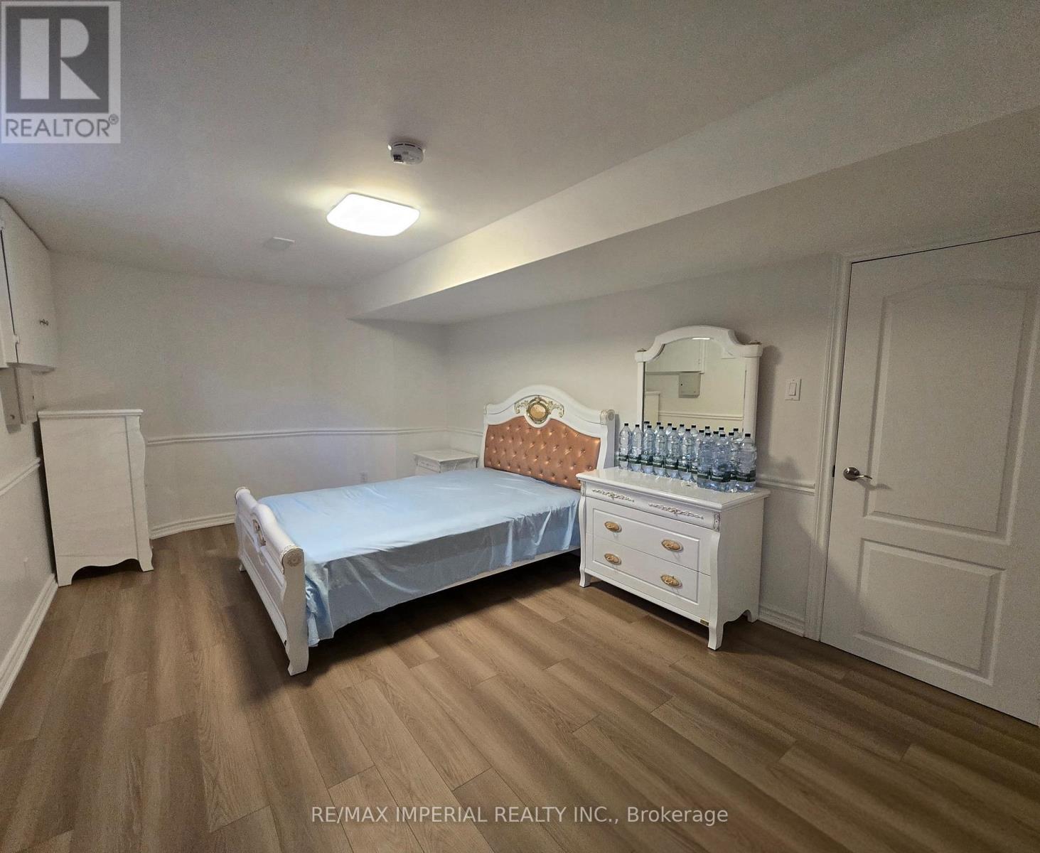 12a Mauro Court, Richmond Hill, Ontario  L4B 3J8 - Photo 10 - N14100786