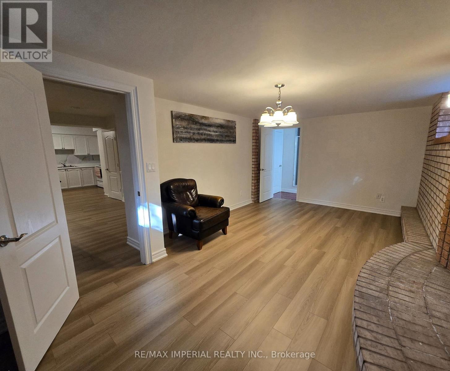 12a Mauro Court, Richmond Hill, Ontario  L4B 3J8 - Photo 14 - N14100786