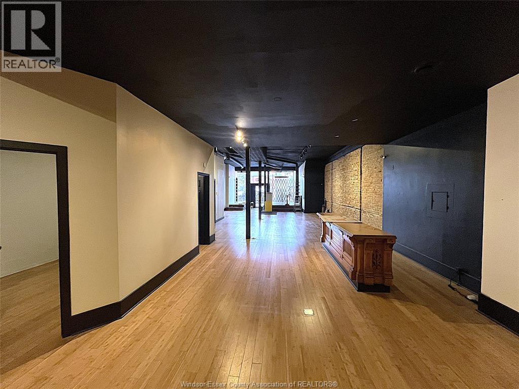 1719 Wyandotte Street East Unit# Main, Windsor, Ontario  N8Y 1C9 - Photo 3 - 26025787