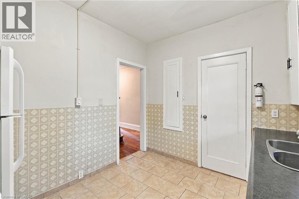 100 Balsam Avenue S, Hamilton, Ontario  L8M 3B3 - Photo 22 - 40867844