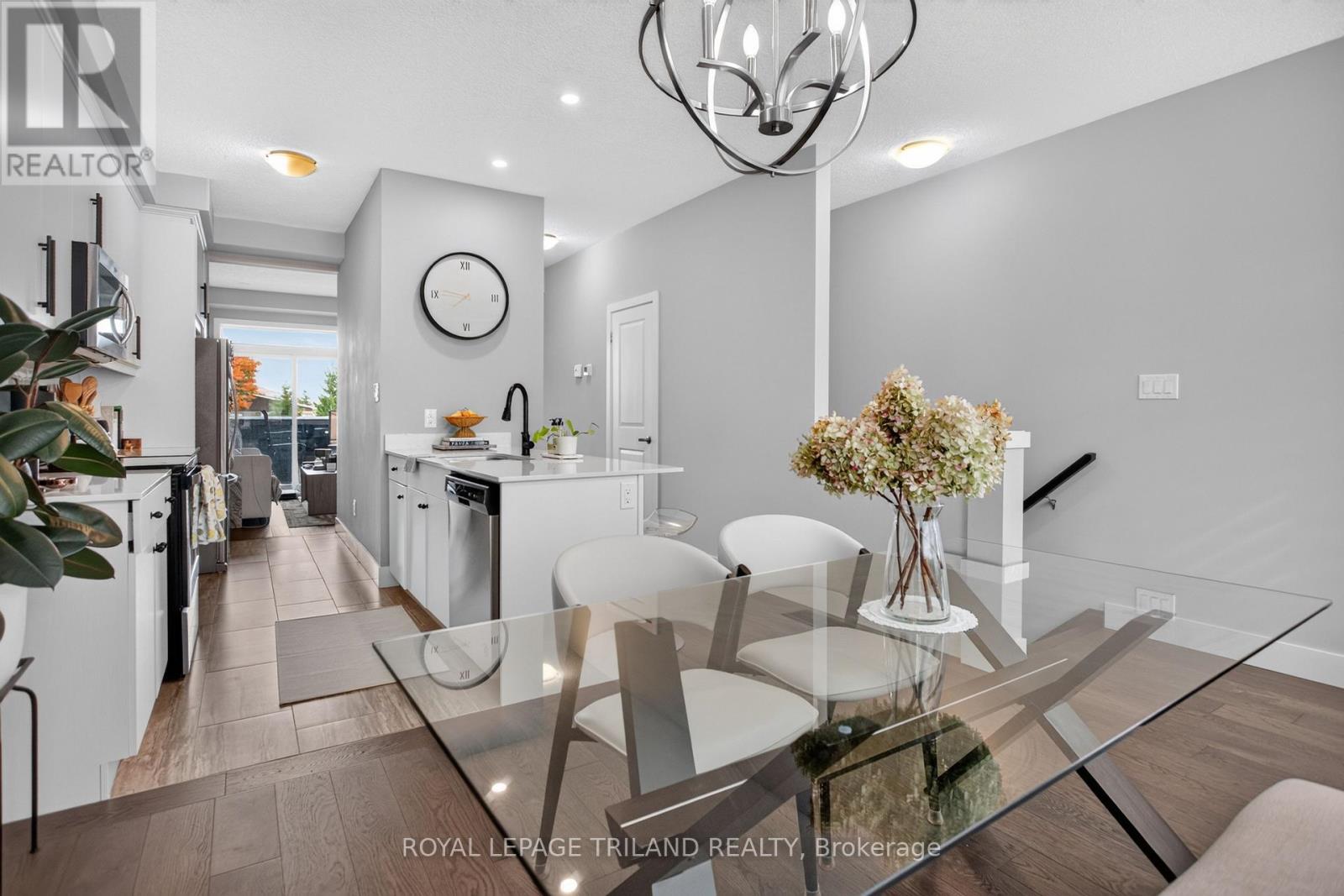 102 - 2070 Meadowgate Boulevard, London South, Ontario  N6M 0H5 - Photo 6 - X14100880