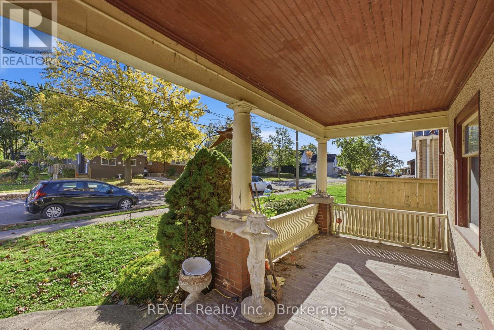 63 Carleton Street S, Thorold, Ontario  L2V 1Z9 - Photo 10 - X14093934