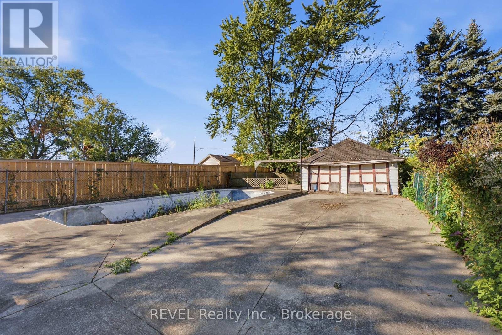 63 Carleton Street S, Thorold, Ontario  L2V 1Z9 - Photo 12 - X14093934