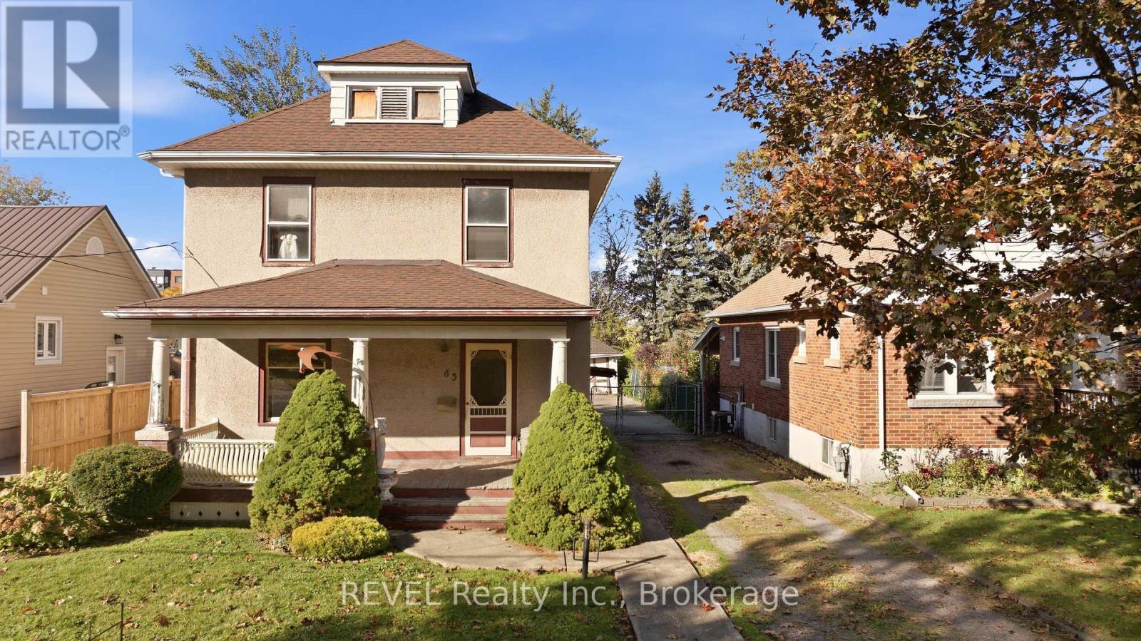 63 Carleton Street S, Thorold, Ontario  L2V 1Z9 - Photo 2 - X14093934
