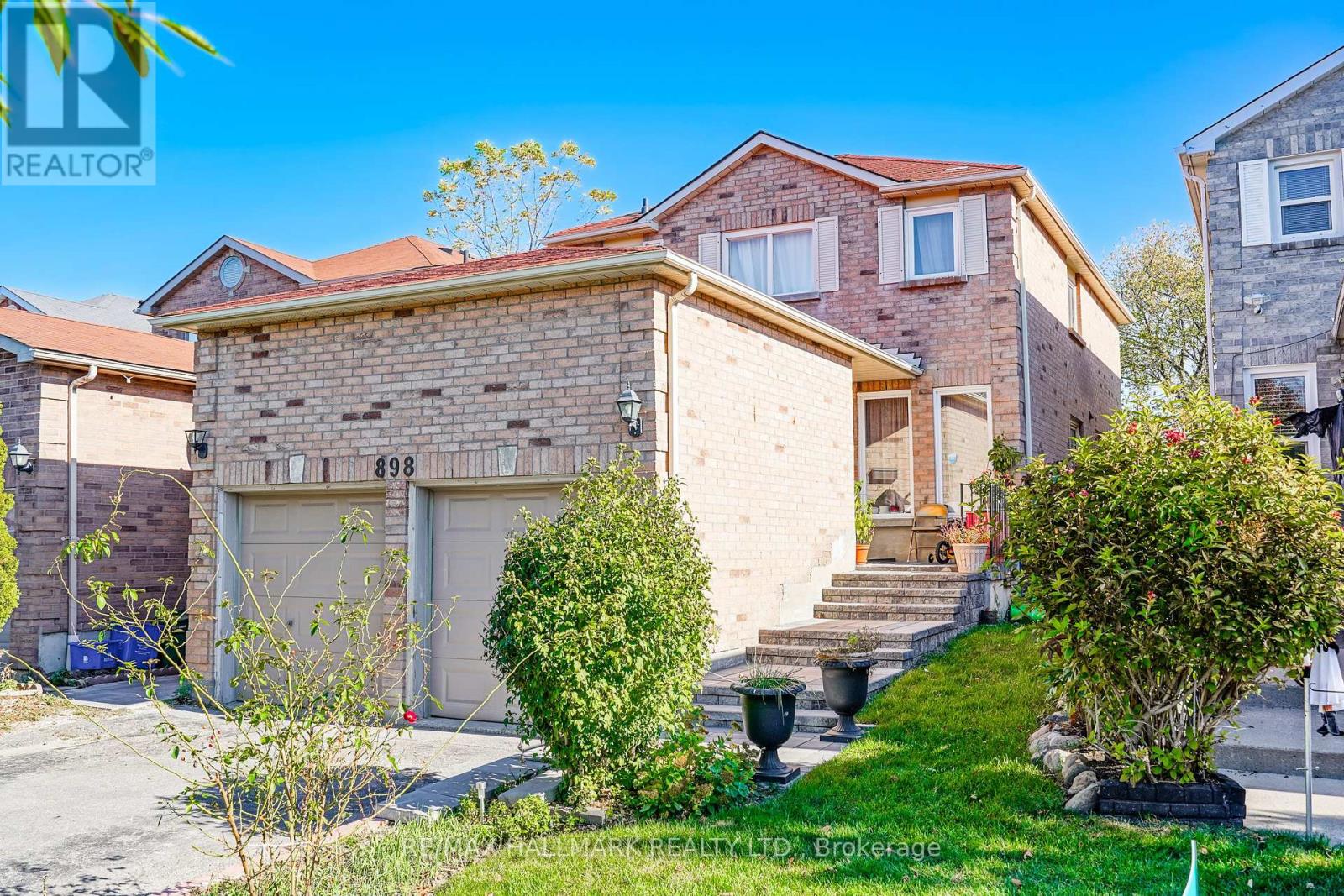 Lower - 898 Rambleberry Avenue, Pickering, Ontario  L1V 5X9 - Photo 3 - E13821782