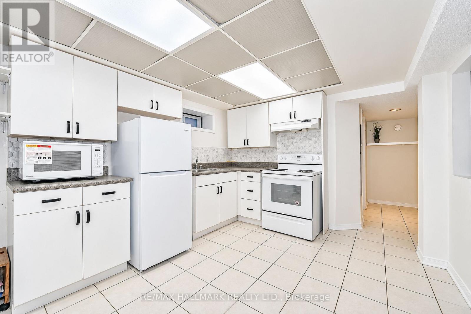 Lower - 898 Rambleberry Avenue, Pickering, Ontario  L1V 5X9 - Photo 12 - E13821782