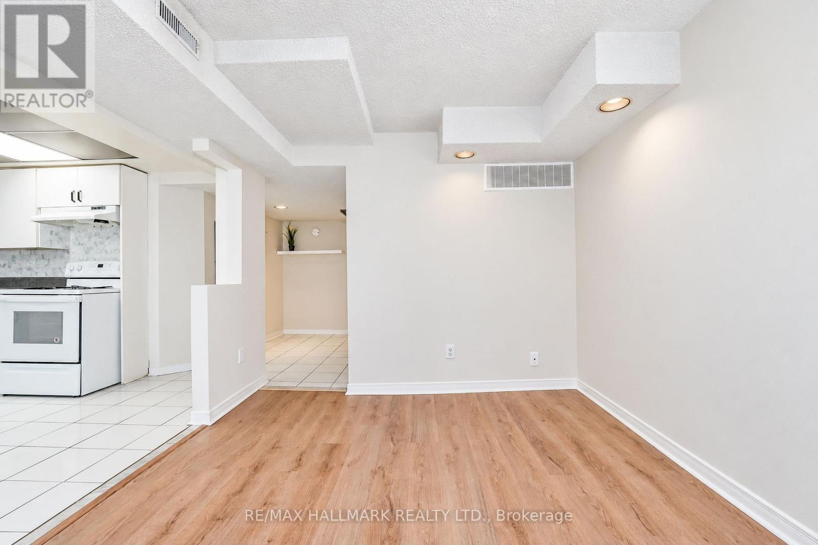 Lower - 898 Rambleberry Avenue, Pickering, Ontario  L1V 5X9 - Photo 8 - E13821782