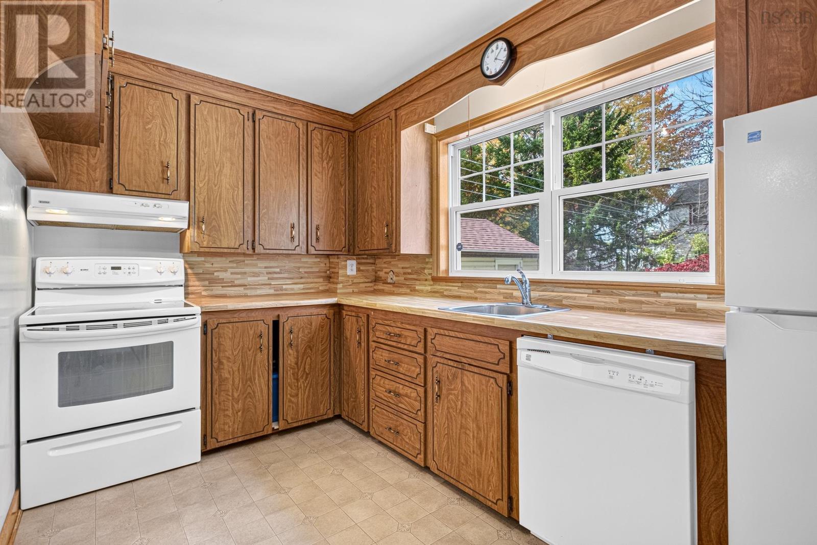 37 Lawson Avenue, Dartmouth, Nova Scotia  B2W 2Z2 - Photo 21 - 202626198