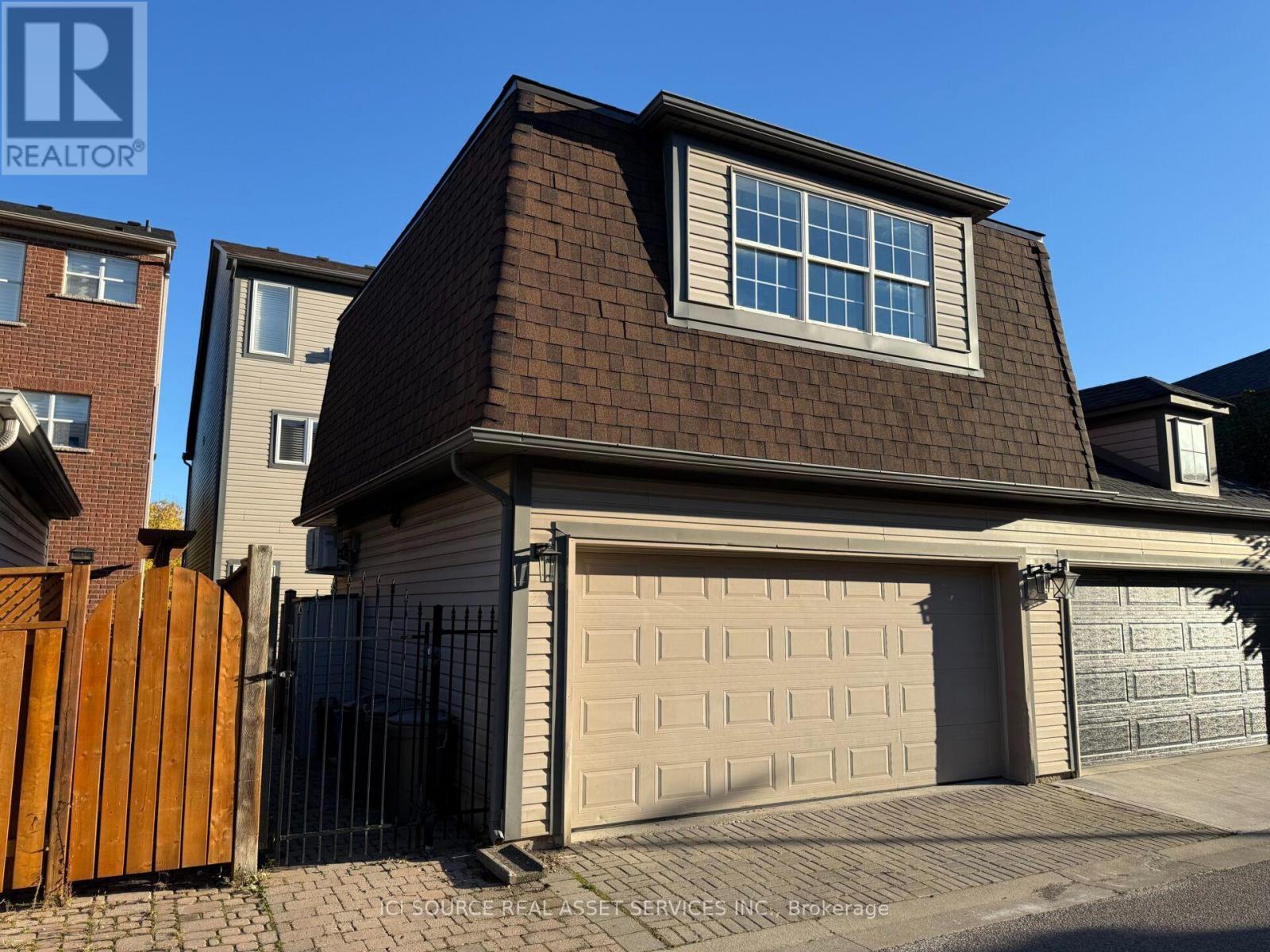 Coach House Apt - 247 Roxton Road, Oakville, Ontario  M6G 3R1 - Photo 2 - W14100890