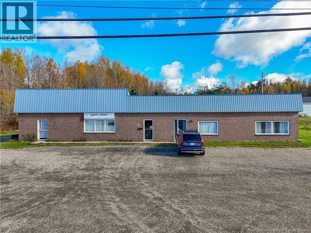 758 Route 105, Nackawic, New Brunswick  E6G 1V5 - Photo 3 - NB149921