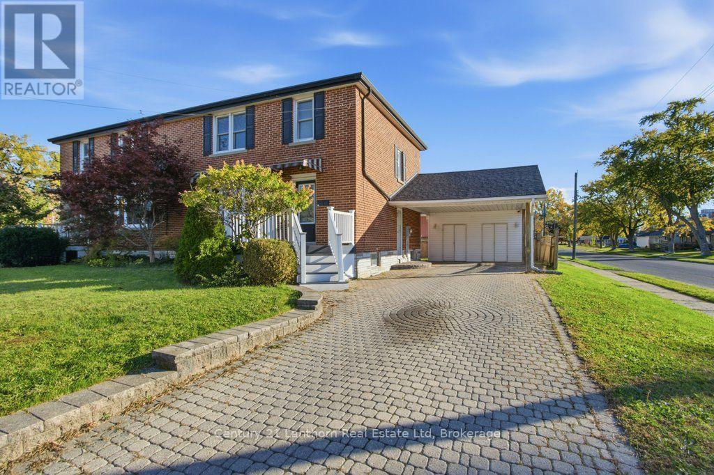 1 CLARKE BOULEVARD, Belleville, Ontario
