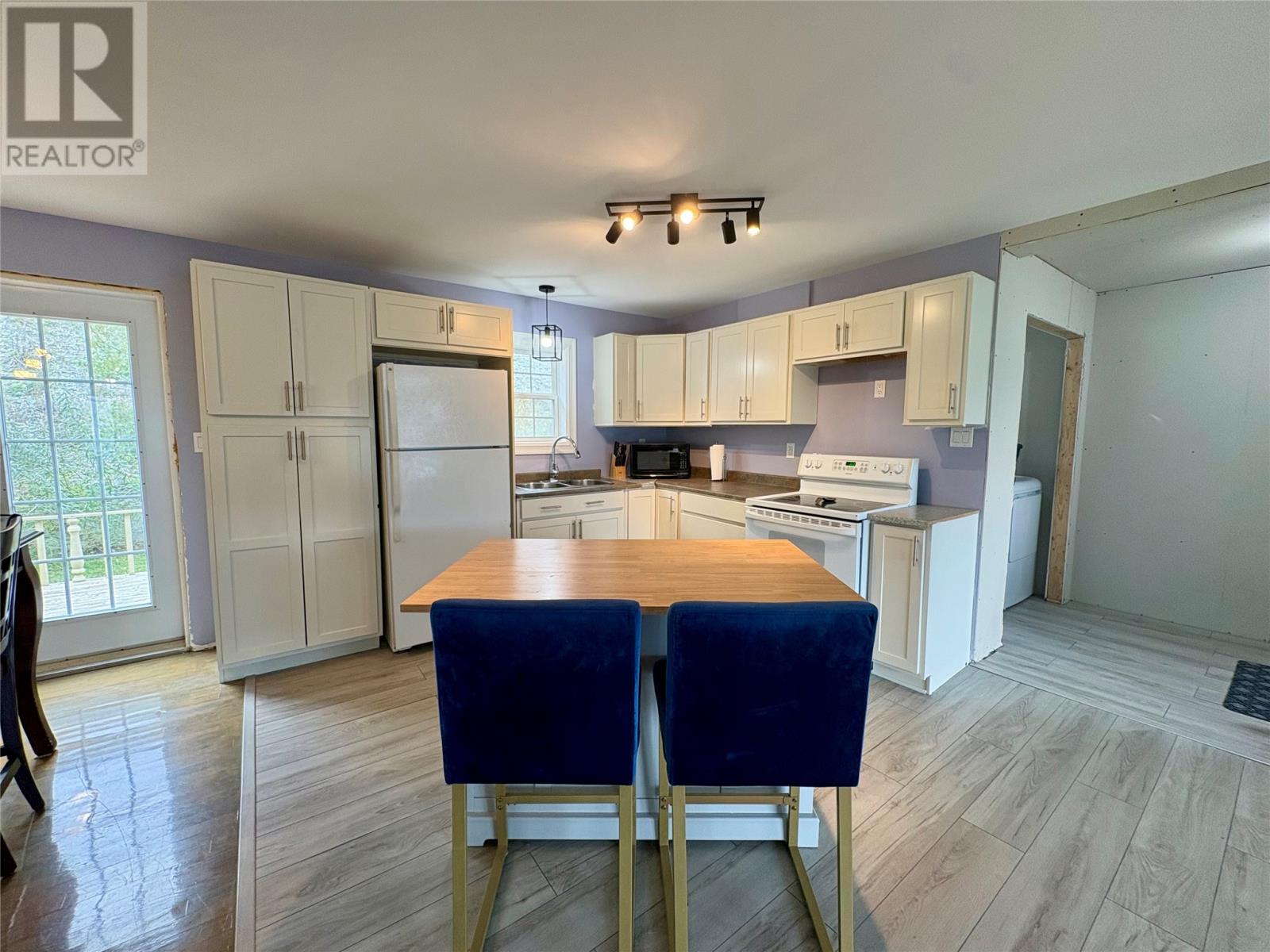 32 Main Street, Lark Harbour — photo 5