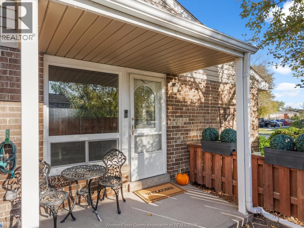 2949 Meadowbrook Lane, Windsor, Ontario  N8T 3C4 - Photo 31 - 26025797