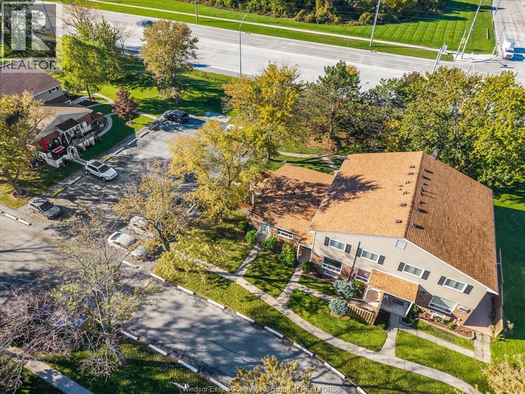 2949 Meadowbrook Lane, Windsor, Ontario  N8T 3C4 - Photo 35 - 26025797