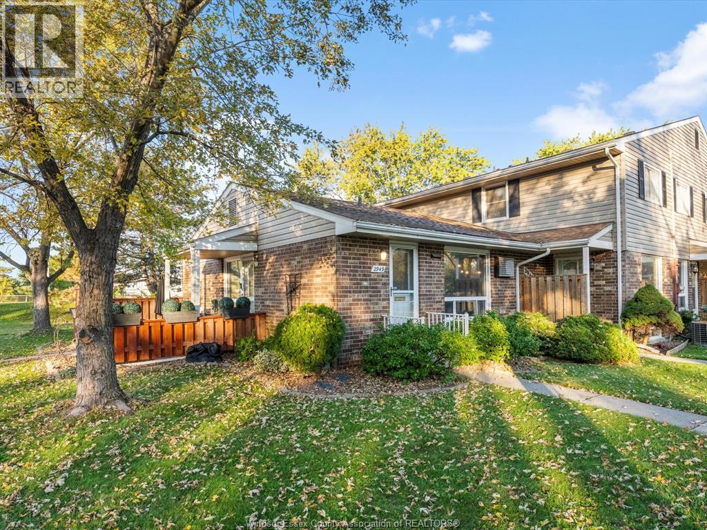 2949 Meadowbrook Lane, Windsor, Ontario  N8T 3C4 - Photo 4 - 26025797