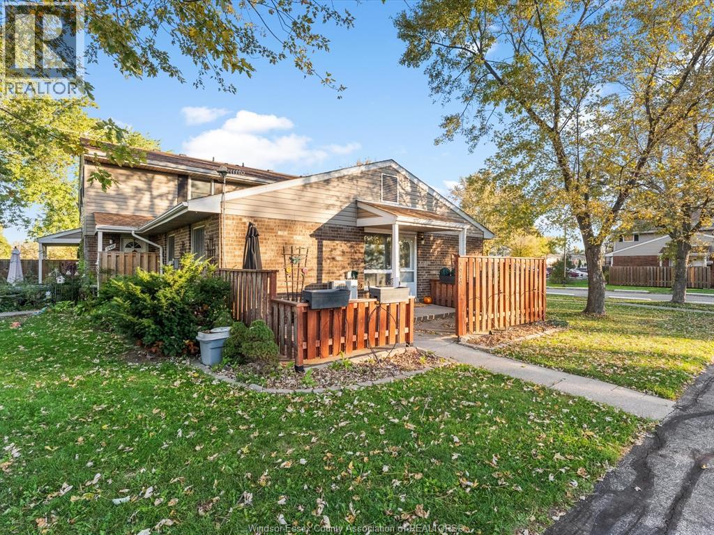 2949 Meadowbrook Lane, Windsor, Ontario  N8T 3C4 - Photo 5 - 26025797
