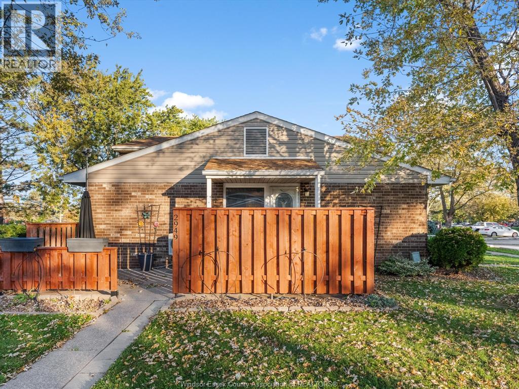 2949 Meadowbrook Lane, Windsor, Ontario  N8T 3C4 - Photo 6 - 26025797