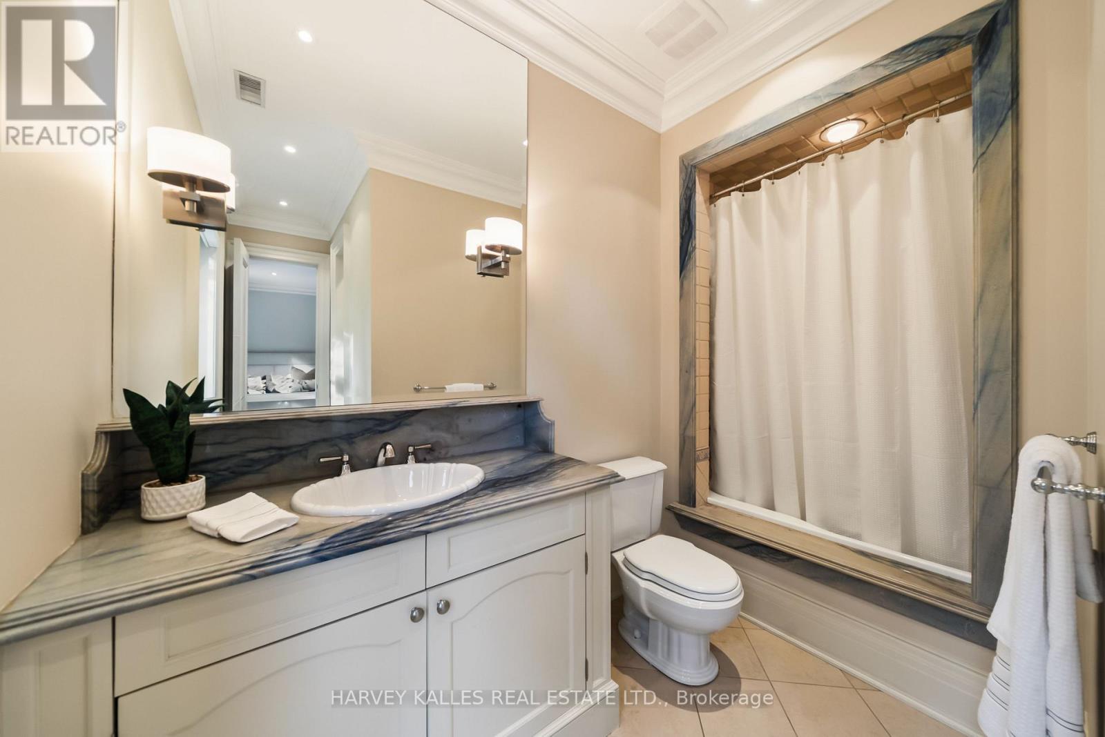 250 Forest Hill Road, Toronto, Ontario  M5P 2N5 - Photo 30 - C14100908