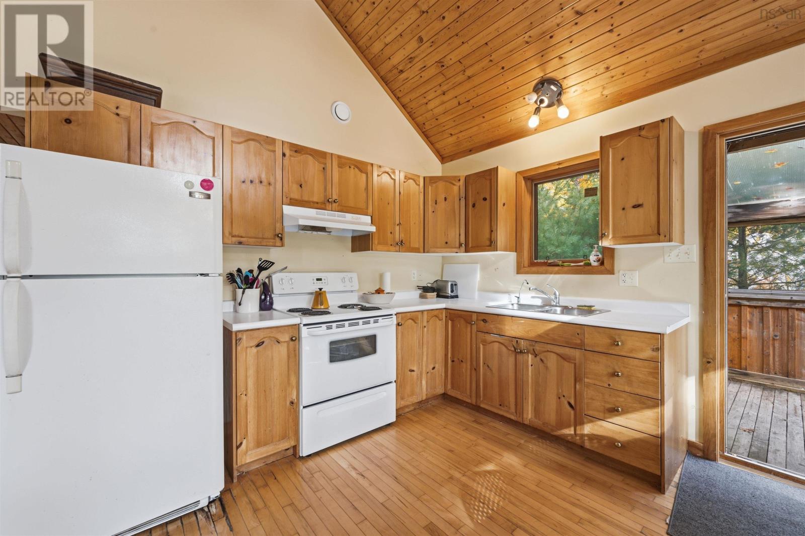 142 Canyon Point Road, Vaughan, Nova Scotia  B0N 2T0 - Photo 16 - 202626289
