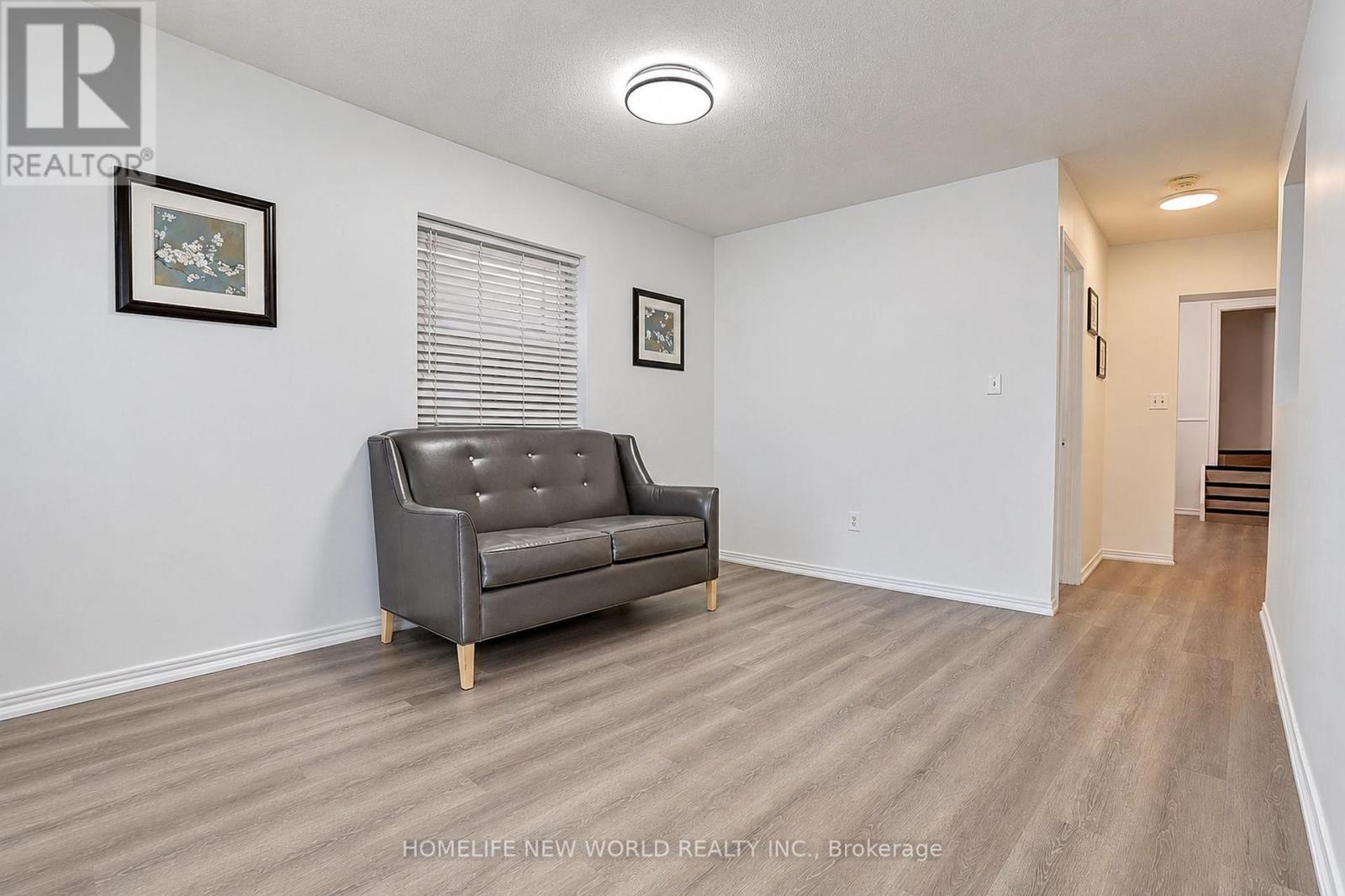 2001 Dundas Street W, Toronto, Ontario  M6R 1W7 - Photo 14 - W14100760