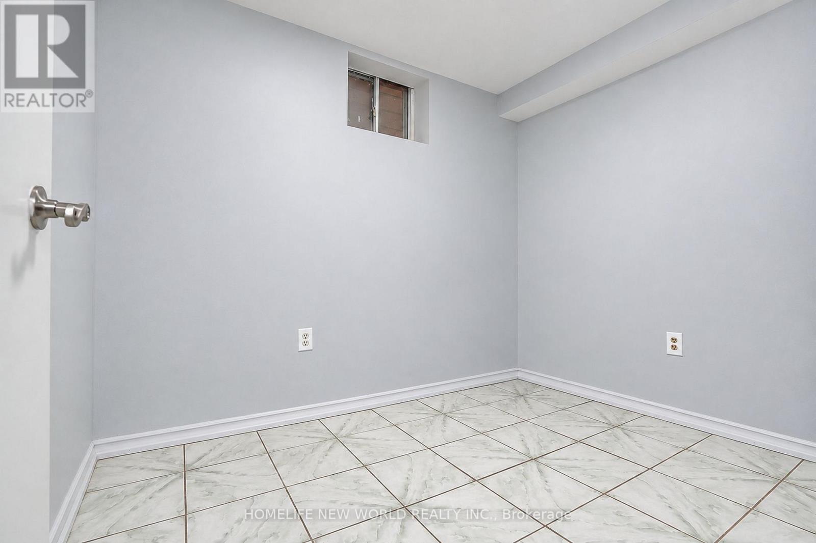 2001 Dundas Street W, Toronto, Ontario  M6R 1W7 - Photo 28 - W14100760