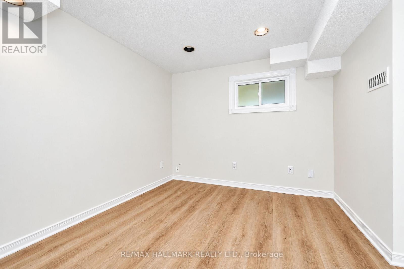 Lower - 898 Rambleberry Avenue, Pickering, Ontario  L1V 5X9 - Photo 5 - E13821782