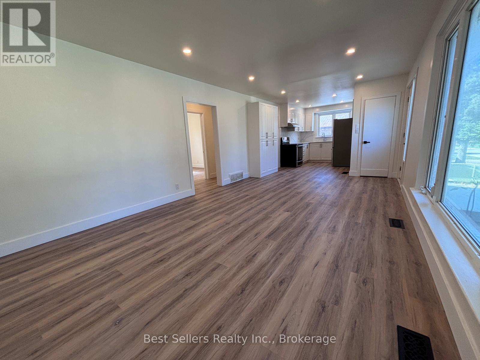 Main - 767 Gaspe Avenue, Oshawa, Ontario  L1J 1C8 - Photo 12 - E13857510