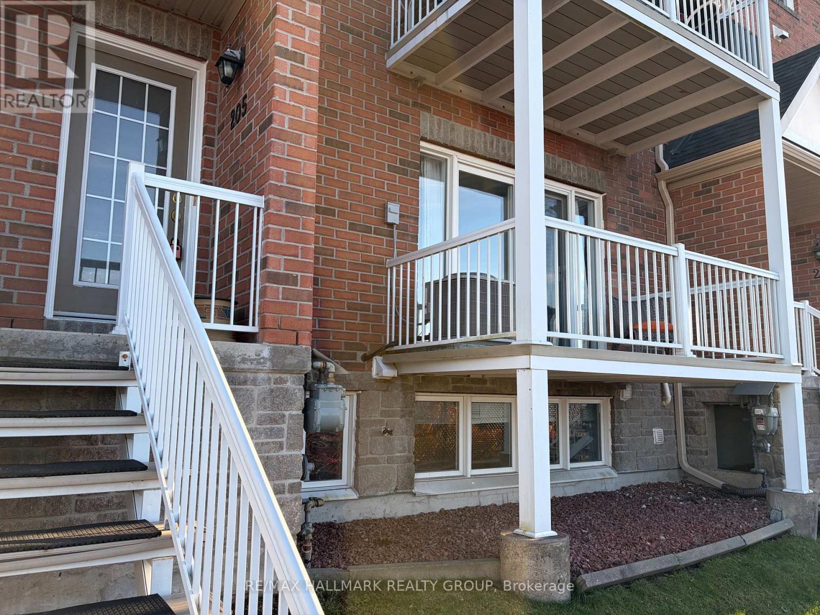 205 - 3275 ST JOSEPH BOULEVARD, Ottawa, Ontario
