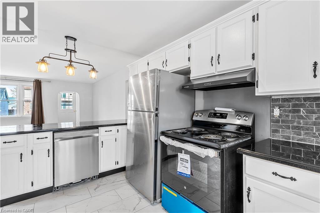 76 Johnston Street, Port Colborne, Ontario  L3K 1G7 - Photo 8 - 40872936