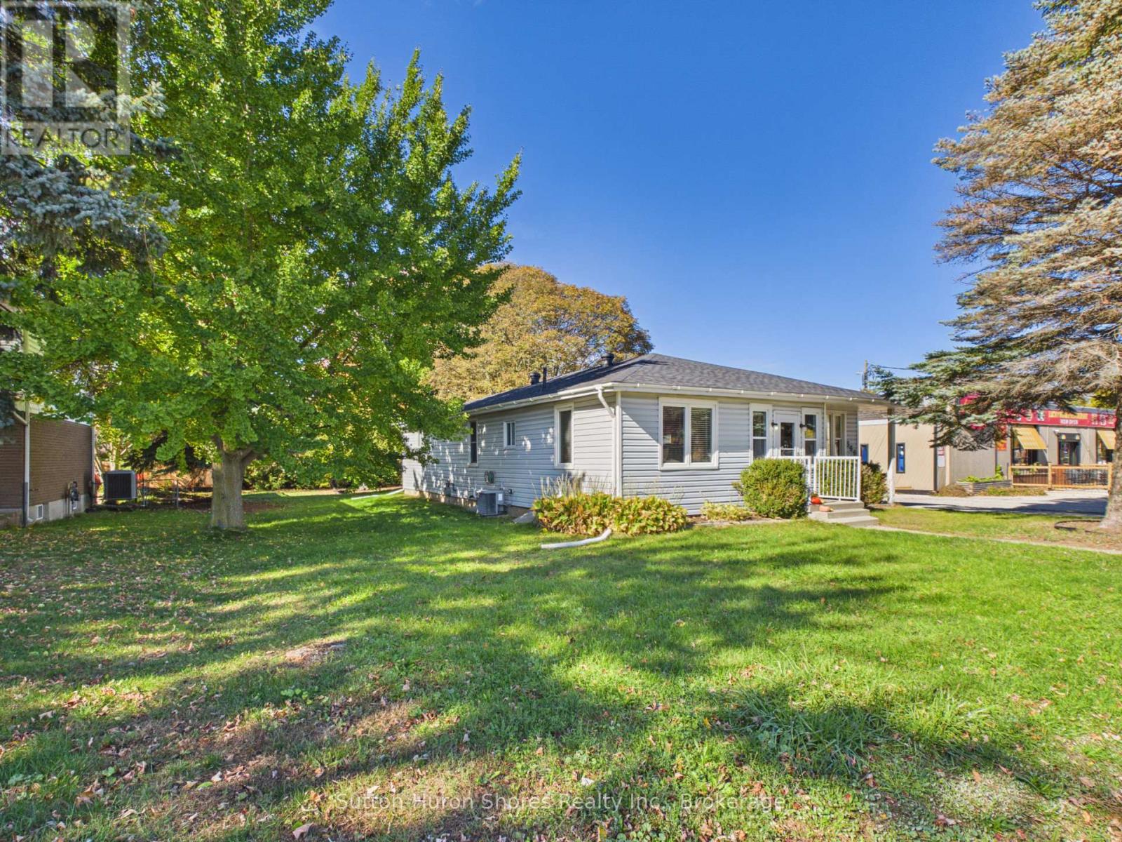 366 Goderich Street, Saugeen Shores, Ontario  N0H 2C0 - Photo 4 - X14101044