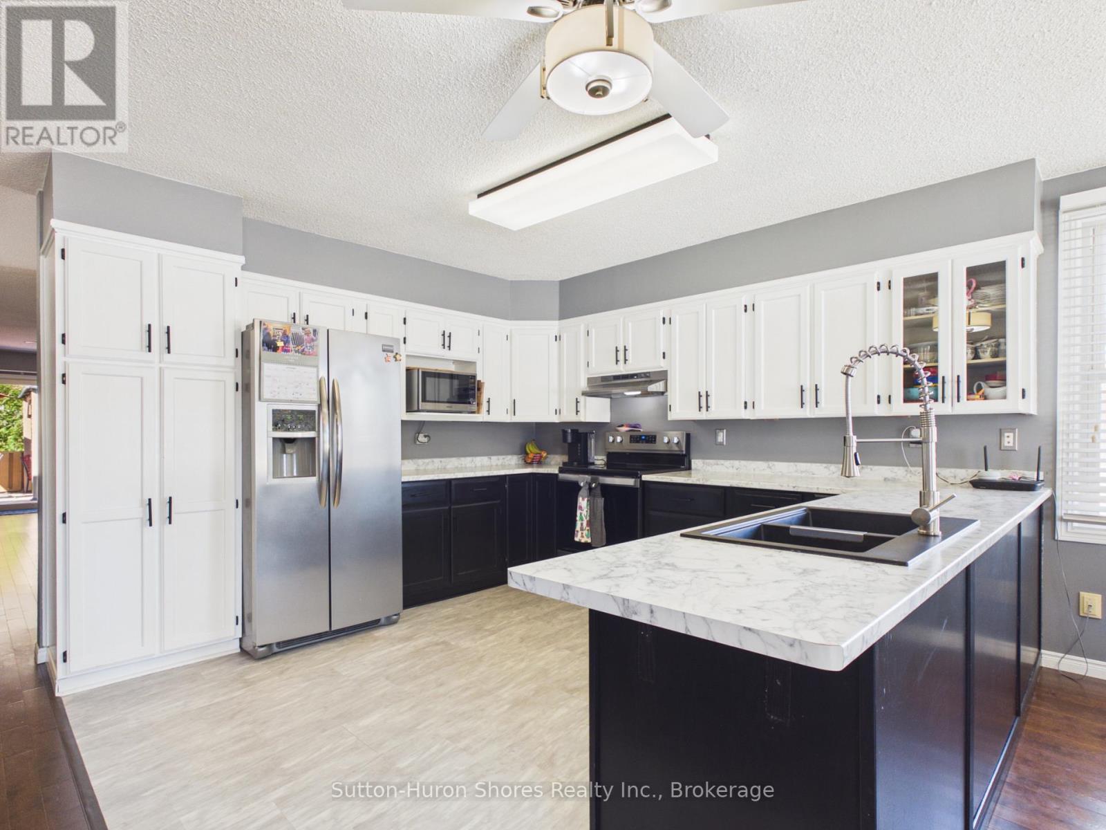 366 Goderich Street, Saugeen Shores, Ontario  N0H 2C0 - Photo 5 - X14101044